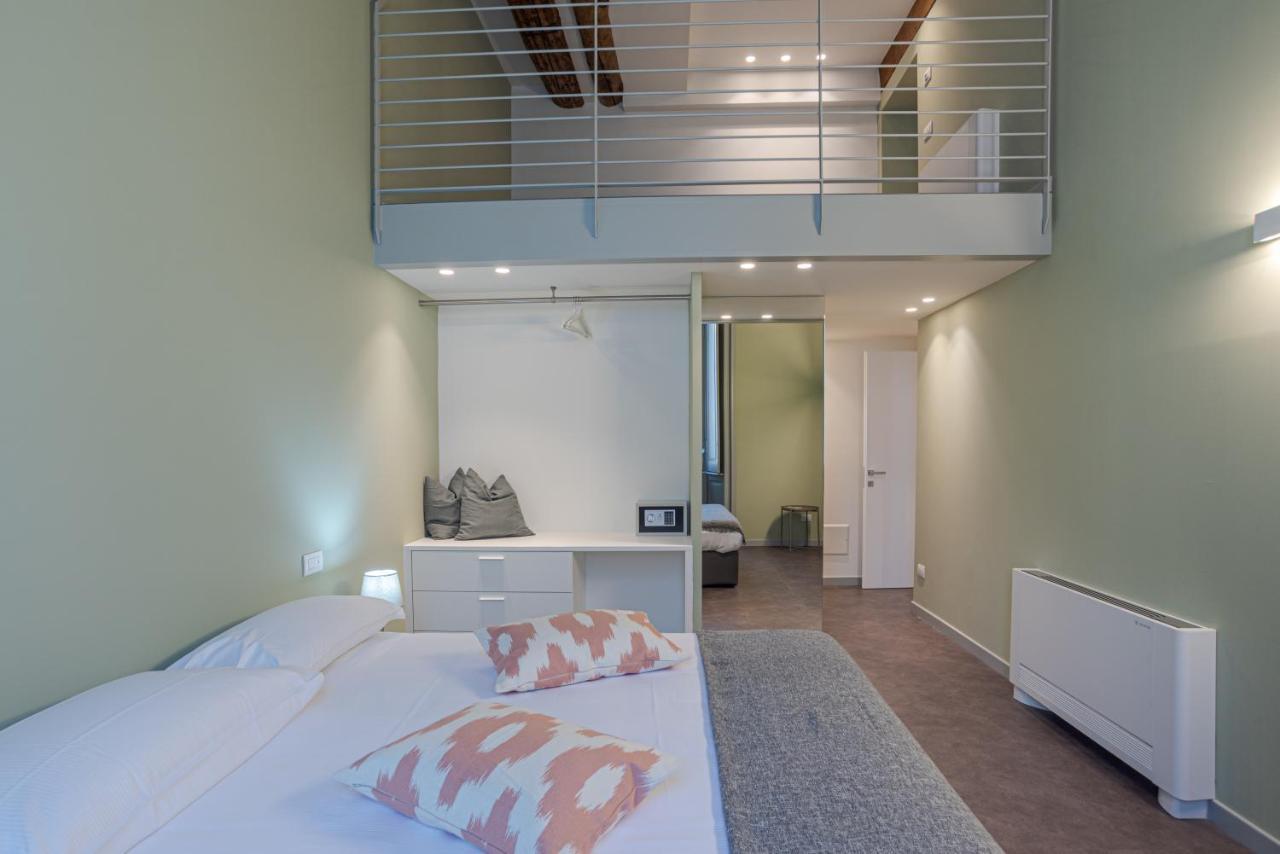 Suite Del Duomo - By Myhomeincomo Exterior foto