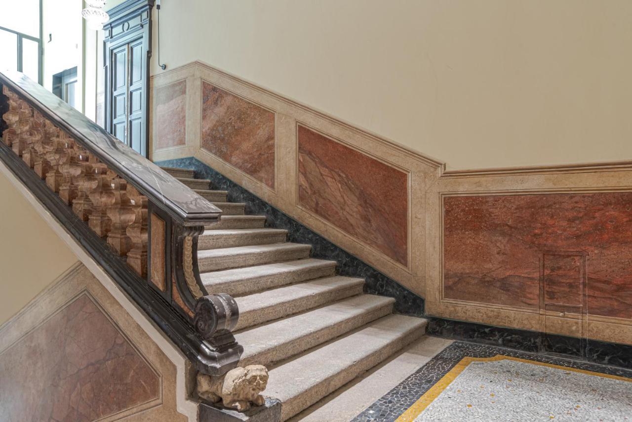 Suite Del Duomo - By Myhomeincomo Exterior foto